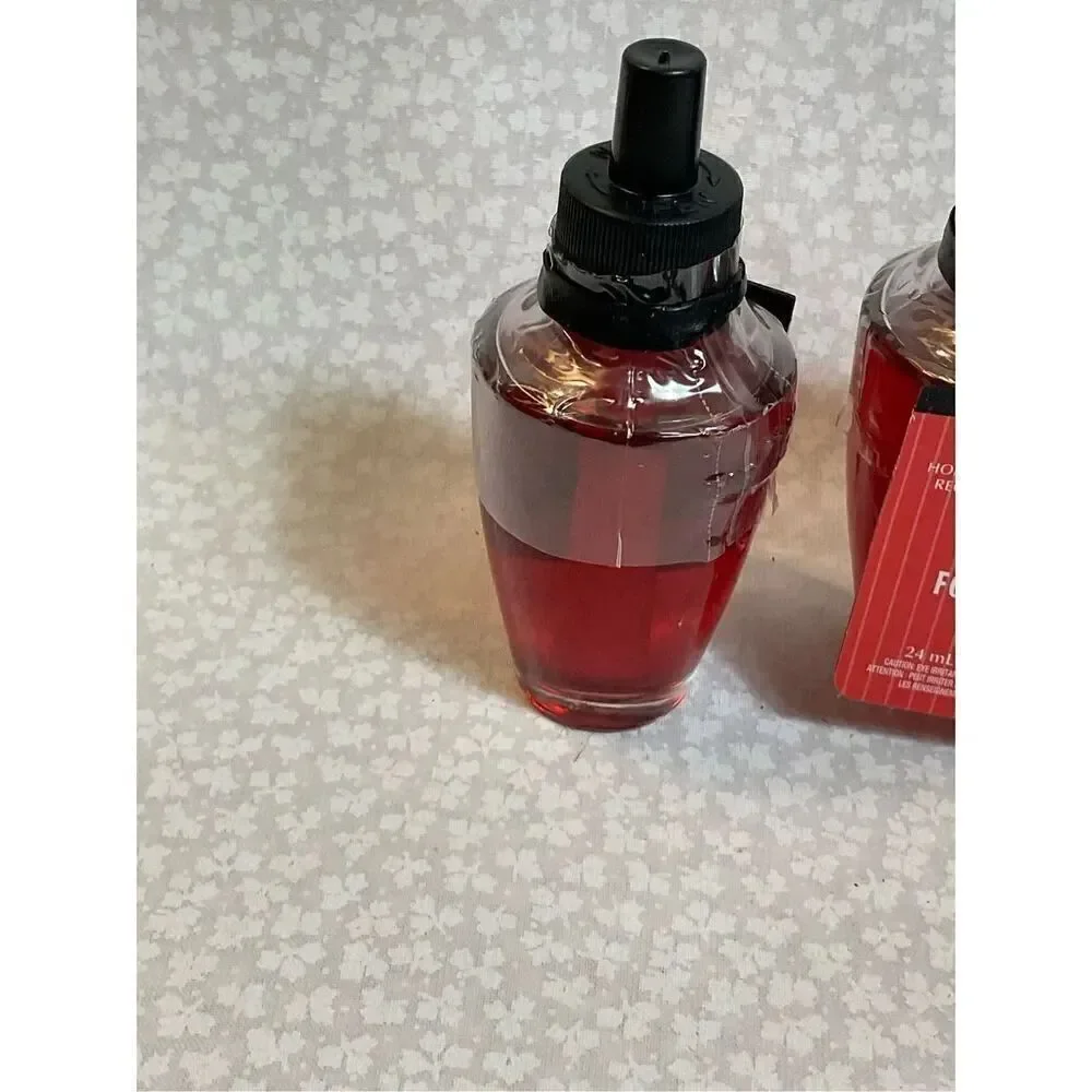 Bath and Body Works FOREVER RED 4 Wallflower Refills